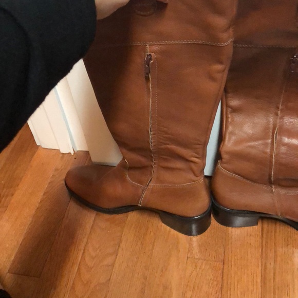 BANANA REPUBLIC BROWN LEATHER BOOTS - Picture 2 of 4